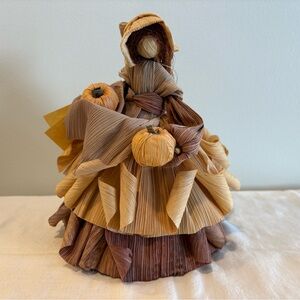 Vintage Handmade Folk Art Cornhusk Doll “Harvest Time” Woman W/Pumpkins